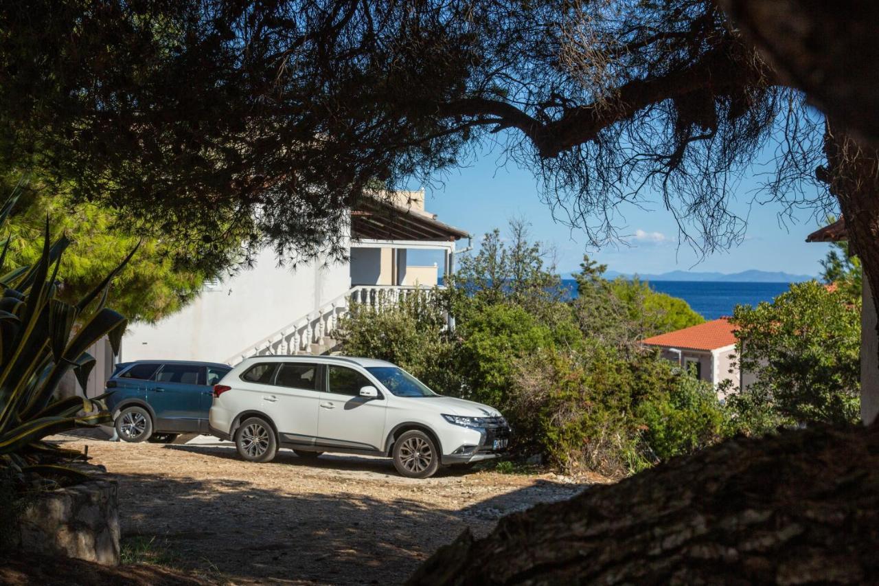 Apartments By The Sea Milna, Vis - 8895 Rukavac  Esterno foto