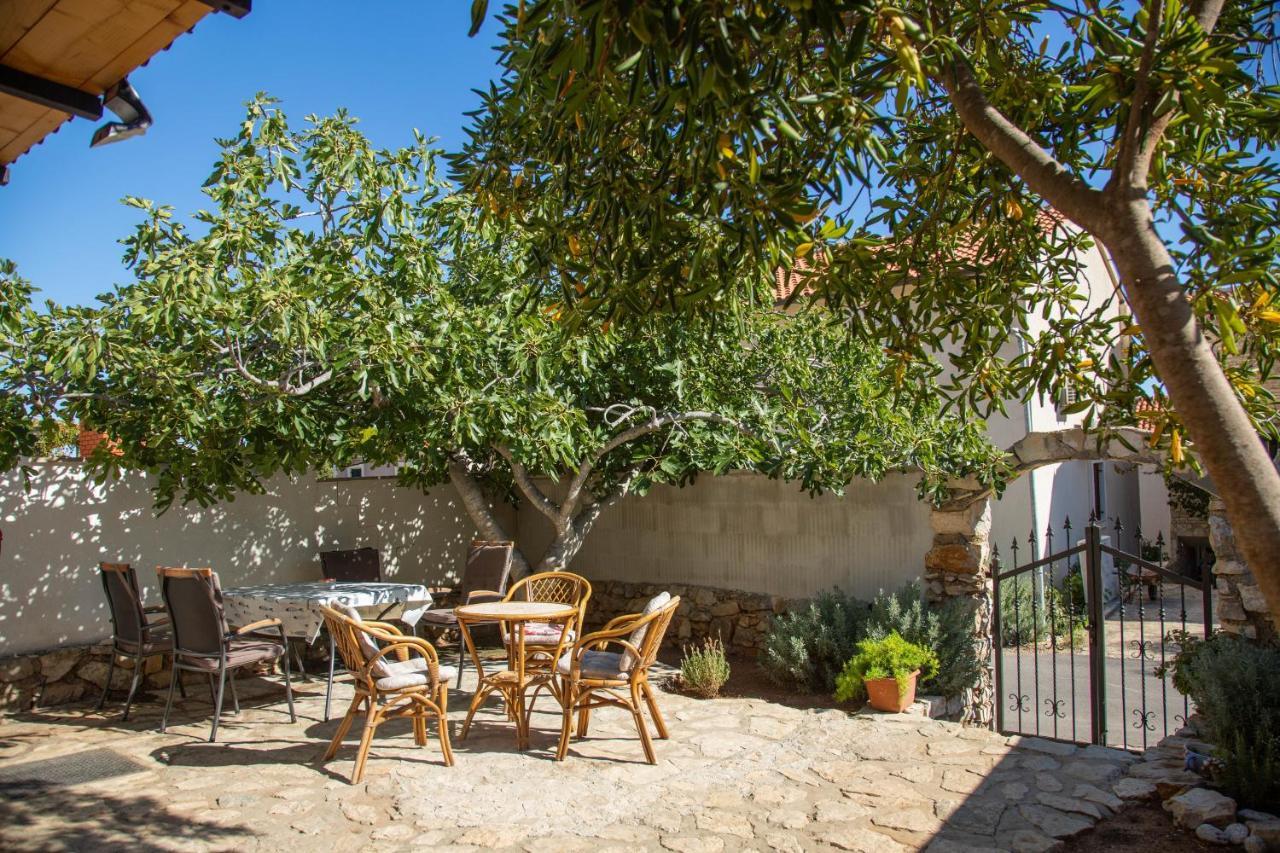 Apartments By The Sea Milna, Vis - 8895 Rukavac  Esterno foto